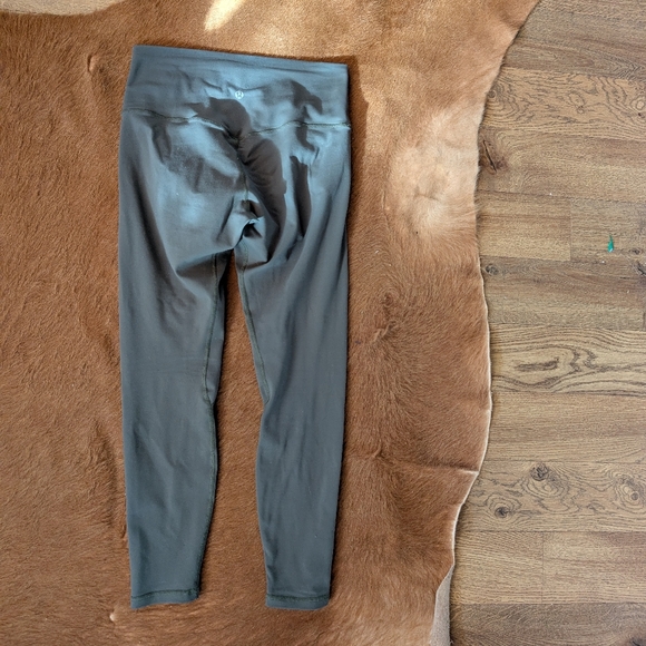 Lululemon Wunder Under High-Rise Tight | Grey Sage | 25" | Size 6 - Picture 5 of 6